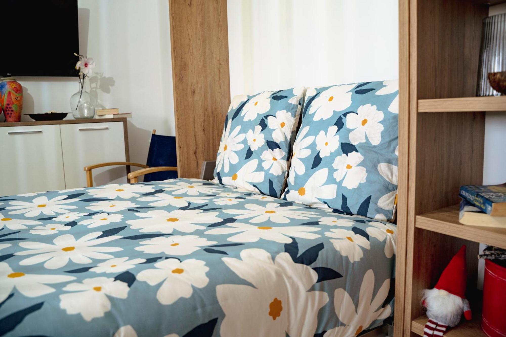Wonderful Apartment In Ferragudo 2Double Beds Near Beaches And Golf Экстерьер фото